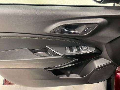 Used 2024 Chevrolet Trax LT image 18