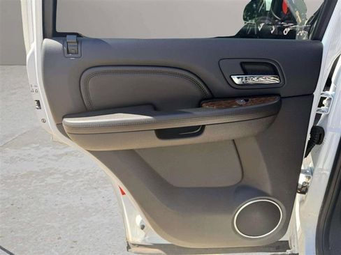 Used 2008 GMC Yukon Denali AWD/4WD image 27