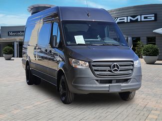 Used 2024 Mercedes-Benz Sprinter 3500 video 2