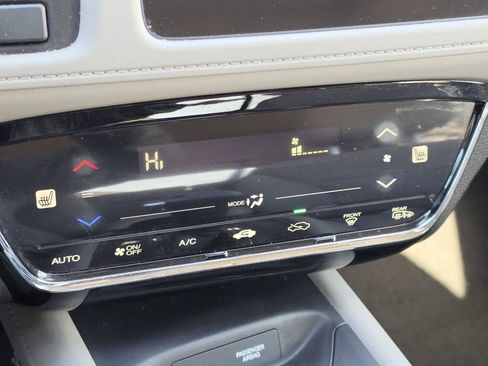 Used 2017 Honda HR-V EX image 24