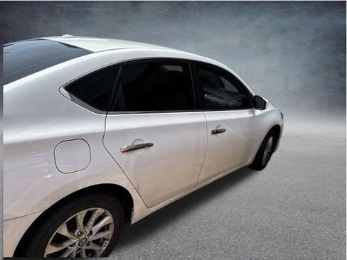 Used 2019 Nissan Sentra SV FWD image 8