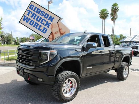 Used 2023 GMC Sierra 1500 Elevation AWD/4WD image 1