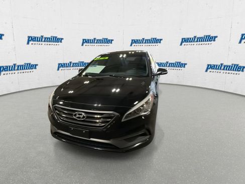 Used 2017 Hyundai Sonata Sport w/ Value Edition Package 02 FWD image 4