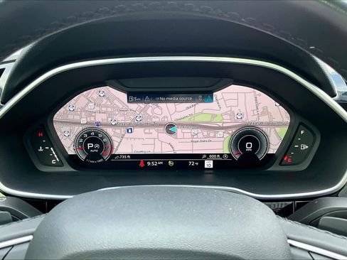 Used 2024 Audi Q3 2.0T Premium Plus w/ Premium Plus Package image 26