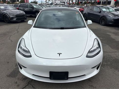 Used 2020 Tesla Model 3 Standard Range Plus image 2