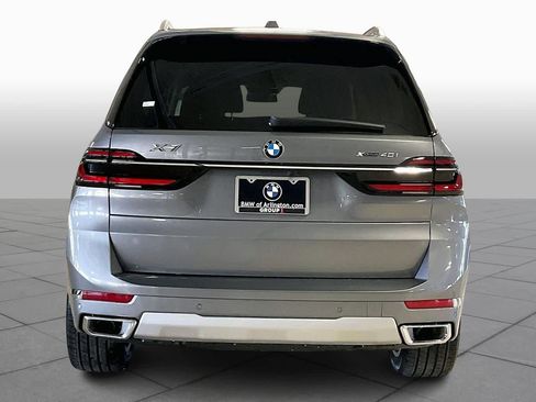 New 2026 BMW X7 xDrive40i w/ Premium Package image 4