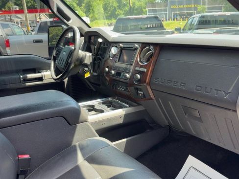 Used 2011 Ford F250 Lariat w/ Lariat Ultimate Pkg AWD/4WD image 13