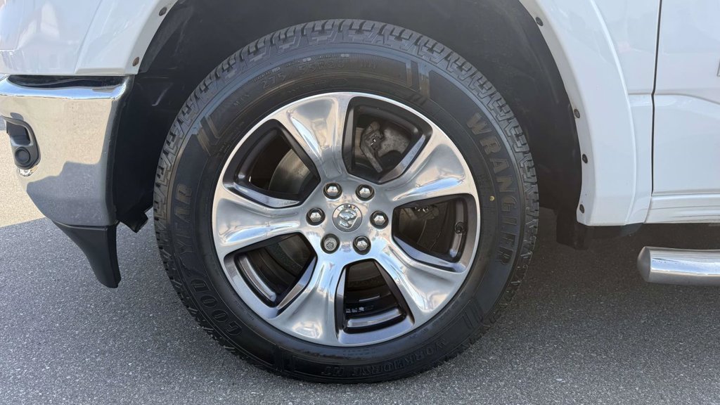 Used 2019 RAM 1500 Laramie AWD/4WD image 39