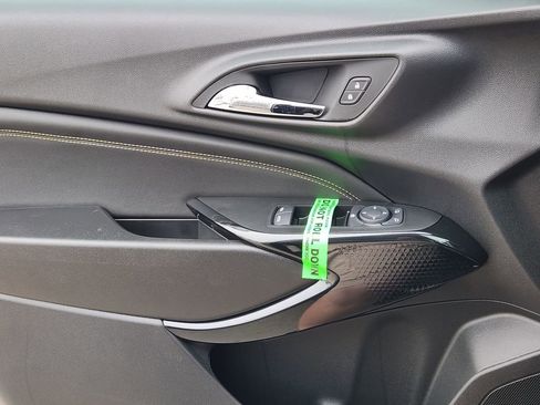 New 2026 Chevrolet Trax LT w/ Driver Confidence Package image 15