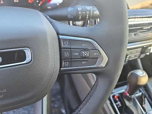 New 2026 Jeep Compass Limited image 25