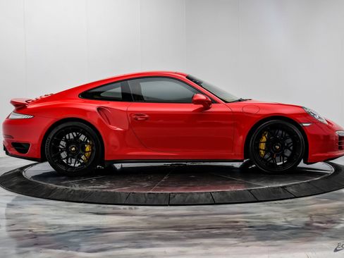 Used 2014 Porsche 911 Turbo S AWD/4WD image 24