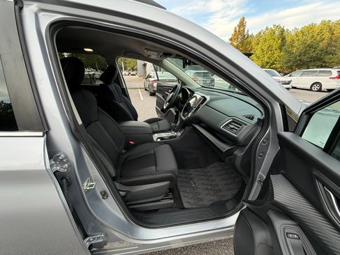 Used 2025 Subaru Ascent Premium image 16
