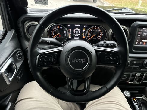 Used 2018 Jeep Wrangler Unlimited Sport S image 18