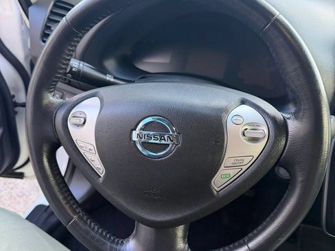 Used 2015 Nissan Leaf S w/ Charge Package FWD image 11