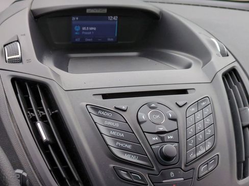 Used 2015 Ford Escape SE image 29