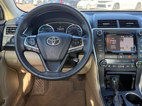 Used 2016 Toyota Camry XLE w/ Moonroof Package FWD image 15