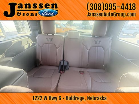 Used 2023 Ford Expedition King Ranch AWD/4WD image 31
