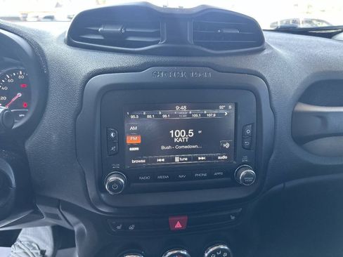 Used 2017 Jeep Renegade Trailhawk AWD/4WD image 10