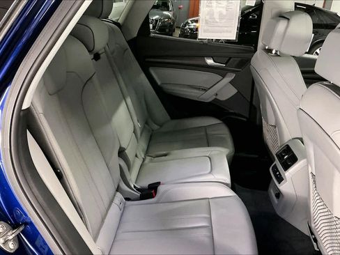 Used 2021 Audi Q5 Premium Plus w/ Premium Plus Package image 29
