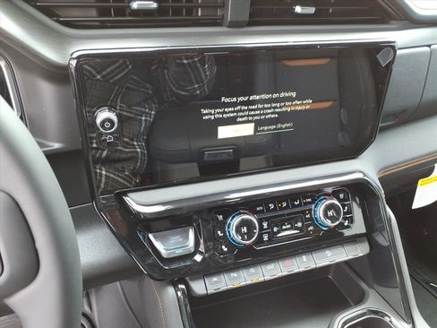 New 2026 GMC Sierra 1500 AT4 w/ AT4 Premium Package image 13