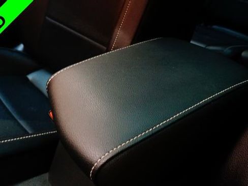 Used 2021 Volkswagen Tiguan SE w/ Panoramic Sunroof Package image 23