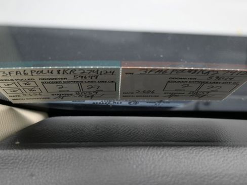 Used 2019 Ford Fusion SE image 10