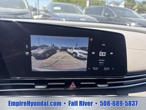 Used 2023 Hyundai Elantra SEL w/ Convenience Package FWD image 20
