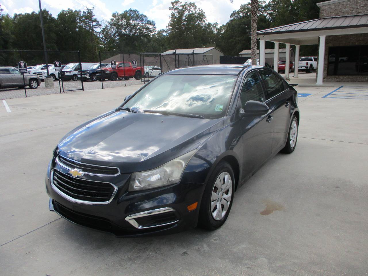 Used 2015 Chevrolet Cruze LS FWD image 6