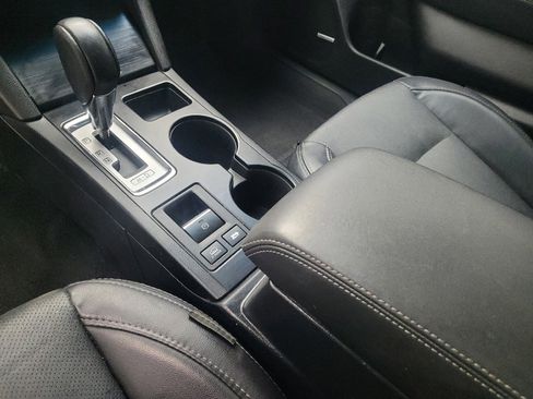 Used 2017 Subaru Outback 2.5i Limited image 26