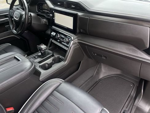 Used 2022 GMC Sierra 1500 AT4X image 30