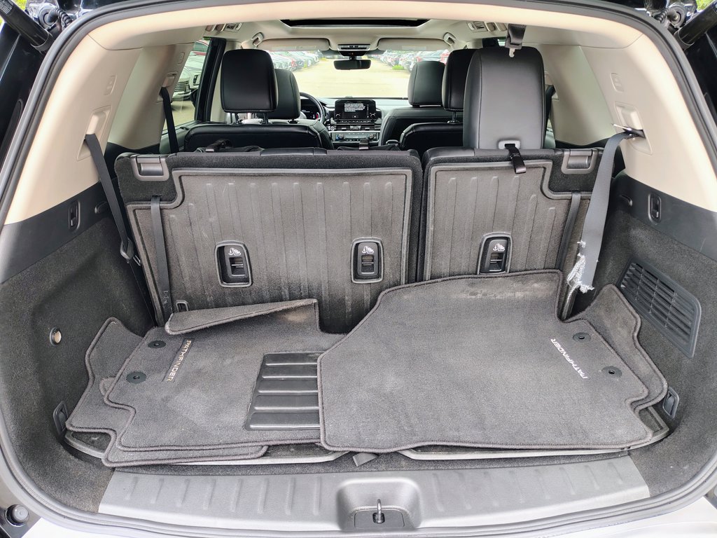 Used 2024 Nissan Pathfinder Platinum AWD/4WD image 20