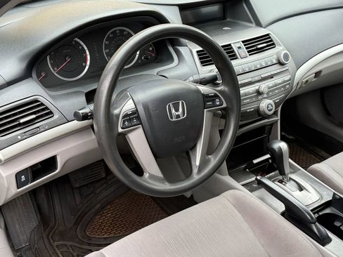 Used 2012 Honda Accord LX image 9