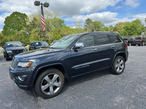 Used 2014 Jeep Grand Cherokee Overland w/ Advanced Technology Group image 2