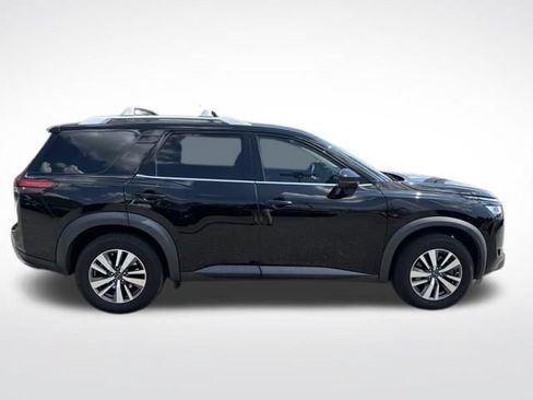 Used 2023 Nissan Pathfinder SL AWD/4WD image 9