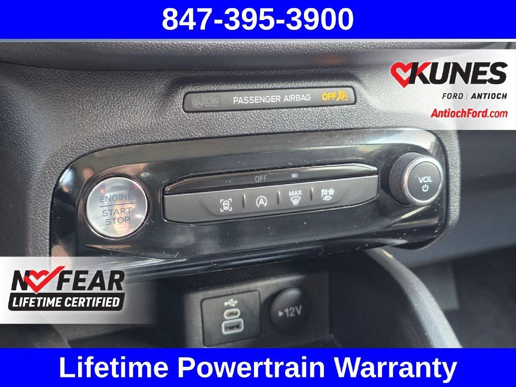 Certified 2025 Ford Escape Platinum AWD/4WD image 50