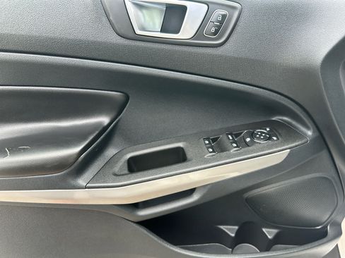 Used 2019 Ford EcoSport Titanium AWD/4WD image 10