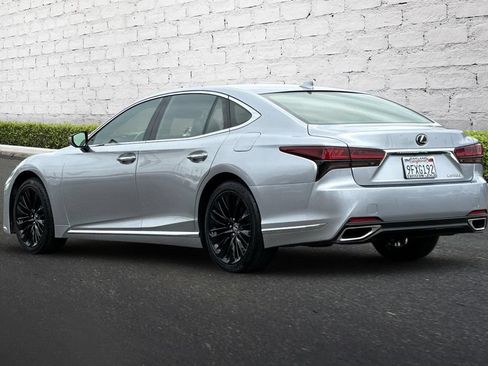 Used 2023 Lexus LS 500 w/ Accessory Package (Z1) RWD image 6