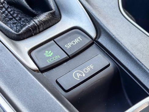 Used 2021 Honda Accord Sport image 32