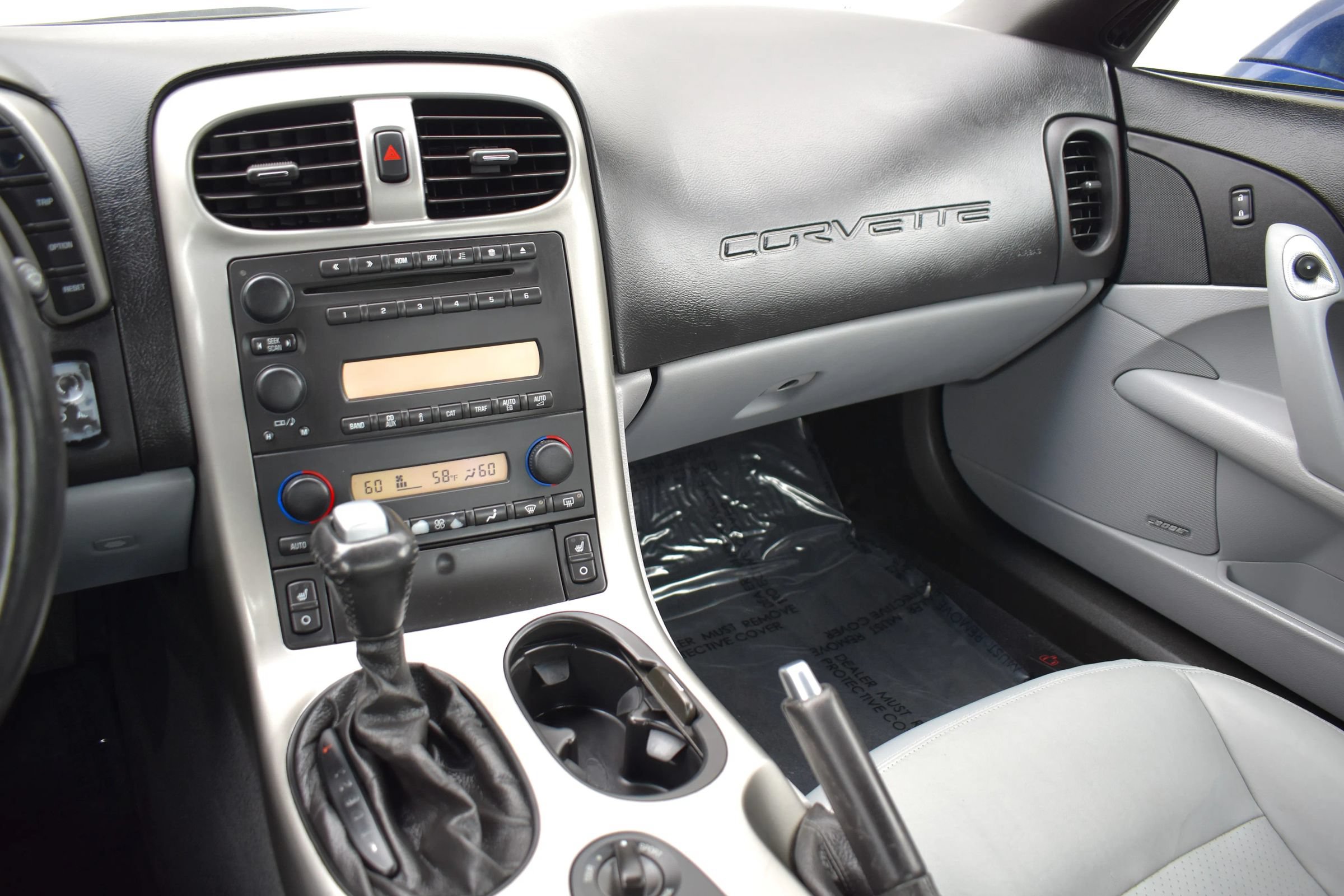 Used 2005 Chevrolet Corvette Coupe w/ Preferred Equipment Group RWD image 56