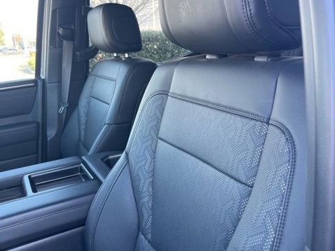 Used 2025 Toyota Tundra Limited image 13