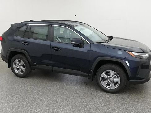 New 2025 Toyota RAV4 XLE image 12