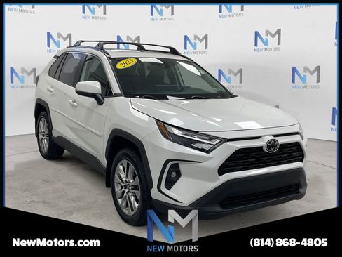 Used 2023 Toyota RAV4 XLE Premium AWD/4WD image 5