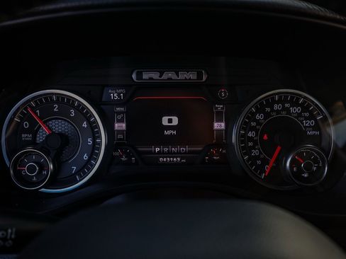 Used 2024 RAM 1500 Laramie image 27