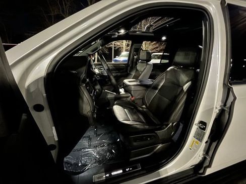 Used 2022 Chevrolet Tahoe High Country AWD/4WD image 19