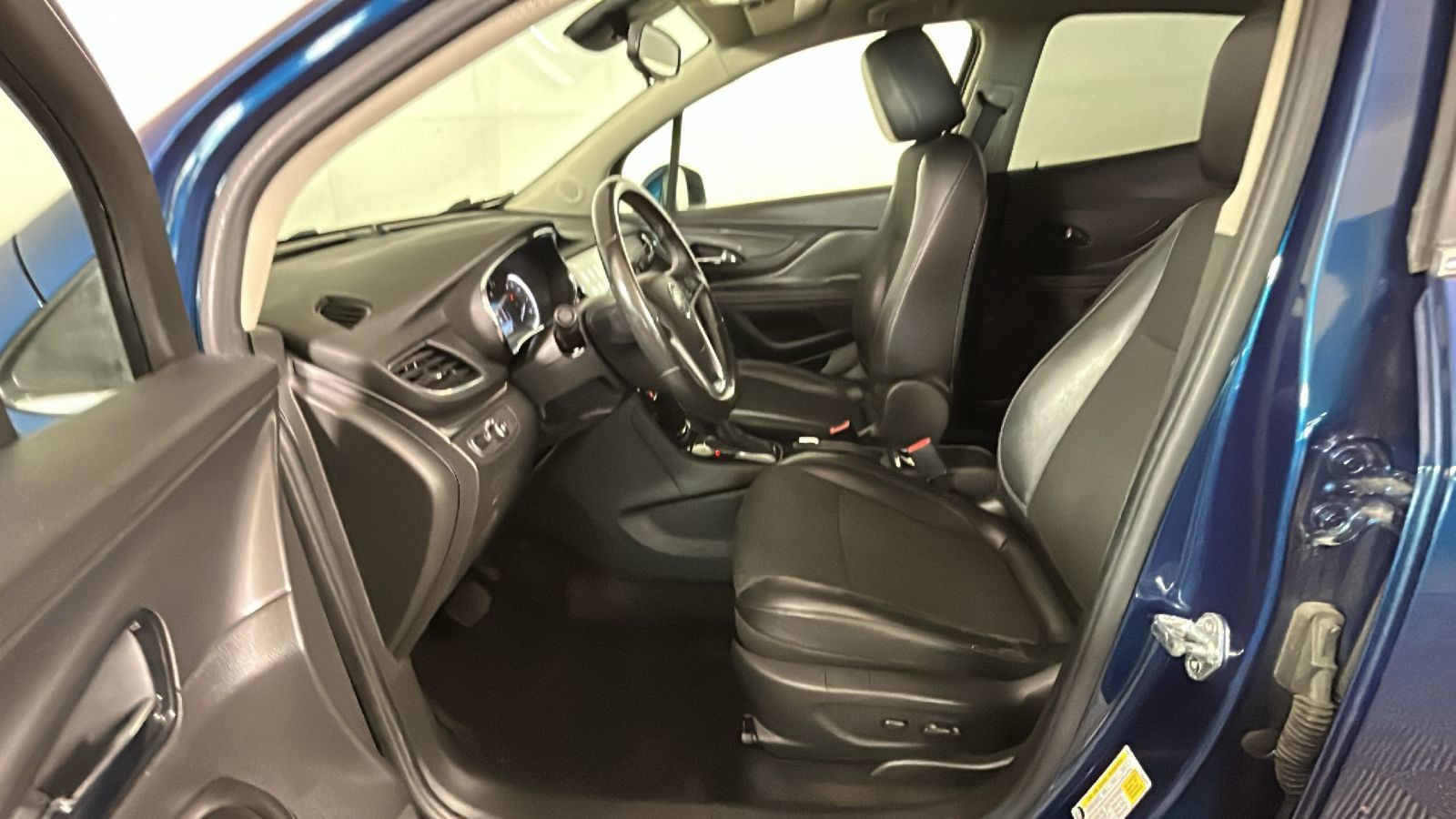 Used 2019 Buick Encore Preferred AWD/4WD image 14
