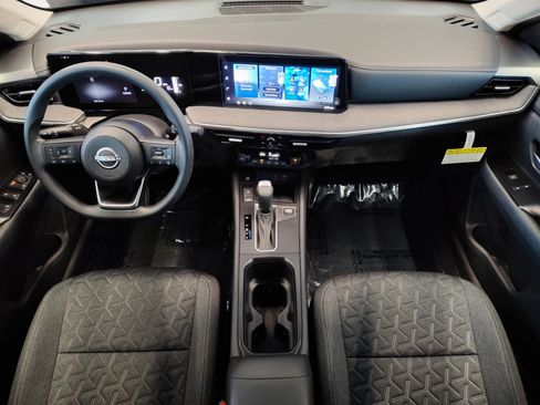 Certified 2026 Nissan Kicks SV FWD image 3