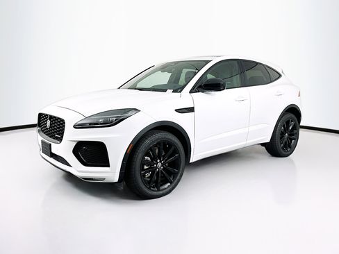 Used 2024 Jaguar E-PACE R-Dynamic SE image 3