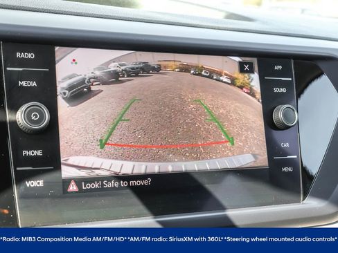 Certified 2022 Volkswagen Taos SE image 8