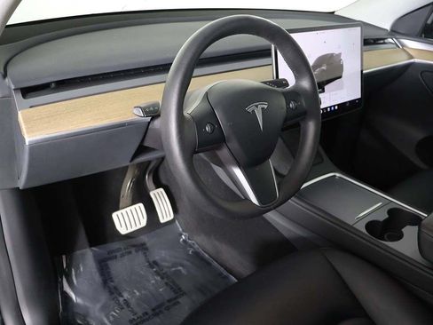 Used 2023 Tesla Model Y Performance AWD/4WD image 28