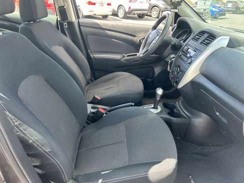 Used 2015 Nissan Versa SV FWD image 30